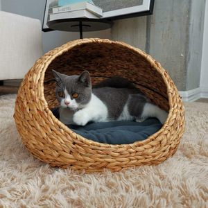Semi enclosed warm pet nest- Version 2